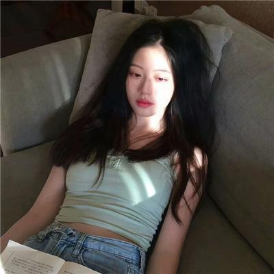 亲吻的人们